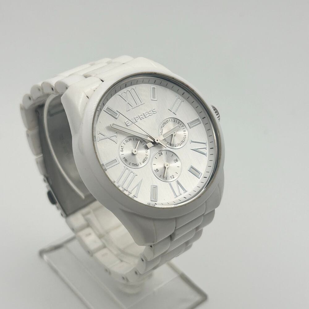 EXPRESS White Stainless Steel 44mm Women’s Watch Working New Battery - Picture 2 of 8